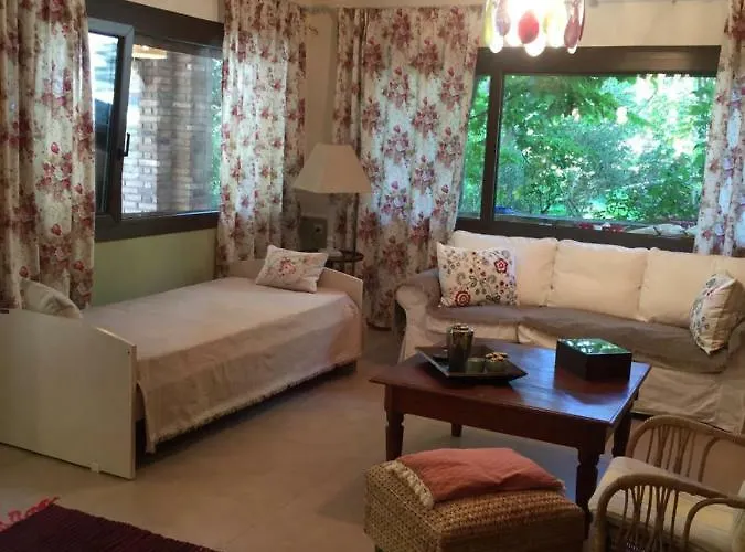 Victoria's Апартаменты Кавала